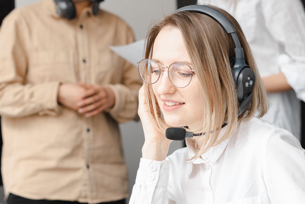 Medical virtual assistant answering healthcare administrative questions